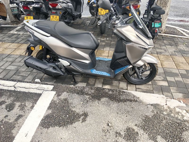 二手猎变闪电狗150