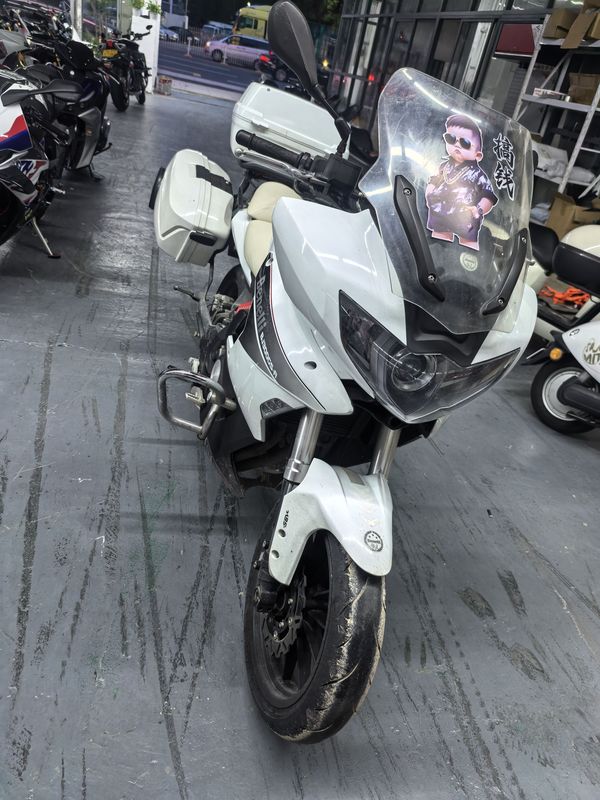 二手贝纳利蓝宝龙BJ300GS