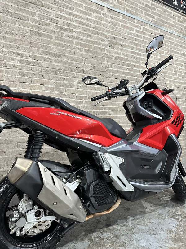 二手布雷斯通极宙 ADV150