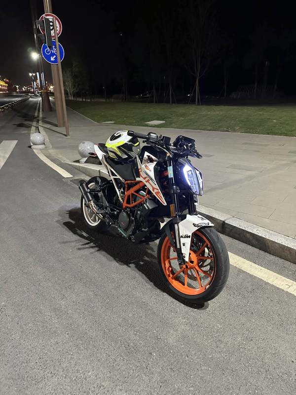 二手KTMR2R390 Duke