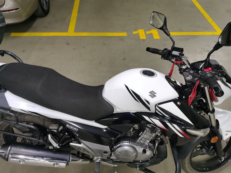 二手豪爵铃木骊驰 GW250