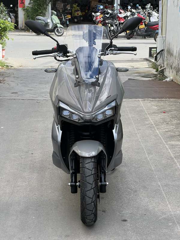 二手布雷斯通极宙 ADV150