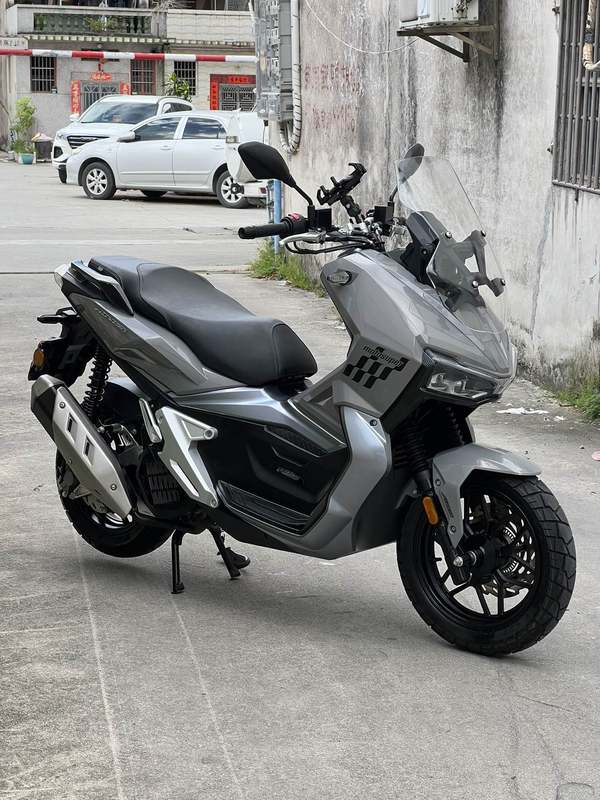 二手布雷斯通极宙 ADV150