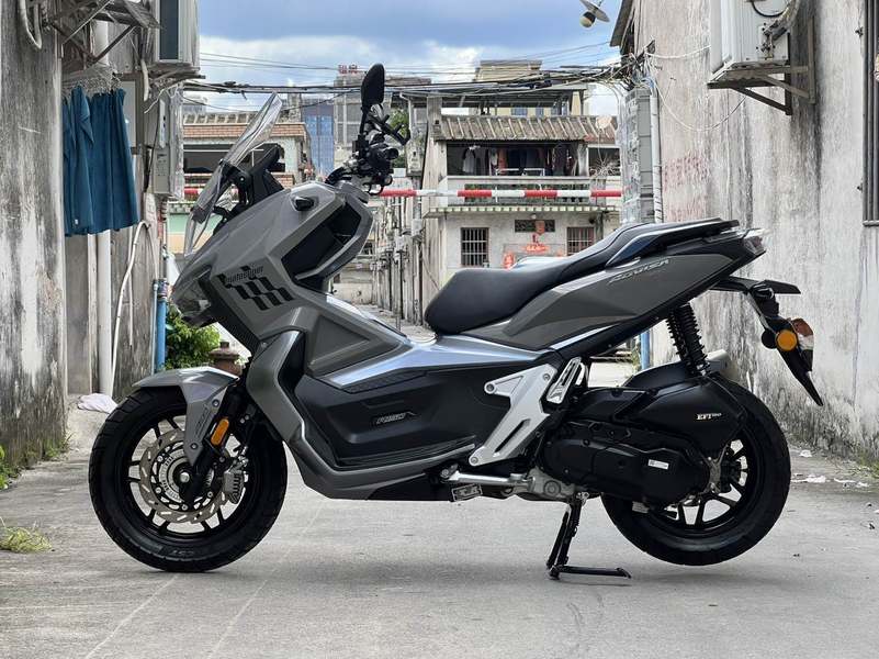 二手布雷斯通极宙 ADV150