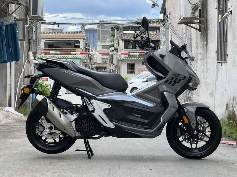 二手布雷斯通极宙 ADV150