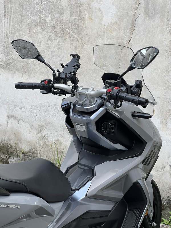 二手布雷斯通极宙 ADV150