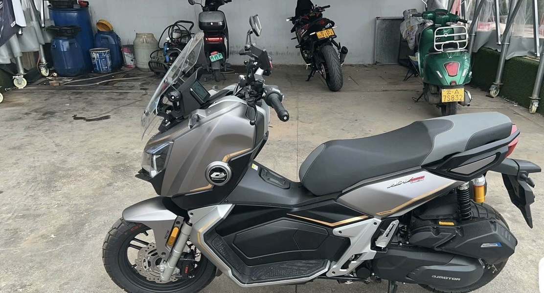 二手QJMOTOR鸿250ADV