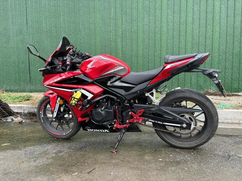 二手本田CBR400R