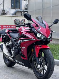 二手本田CBR400R
