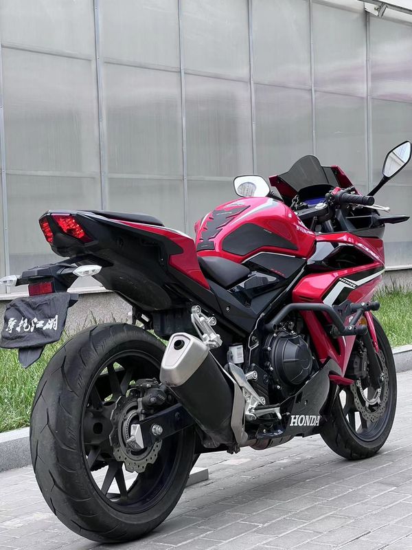 二手本田CBR400R