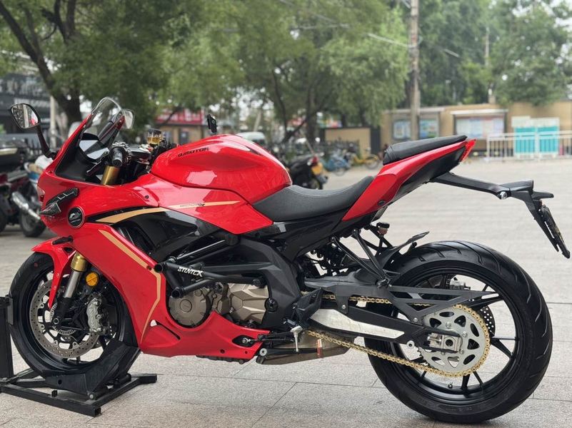 二手QJMOTOR赛600