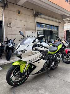 二手贝纳利龙卷风 Tornado 302R