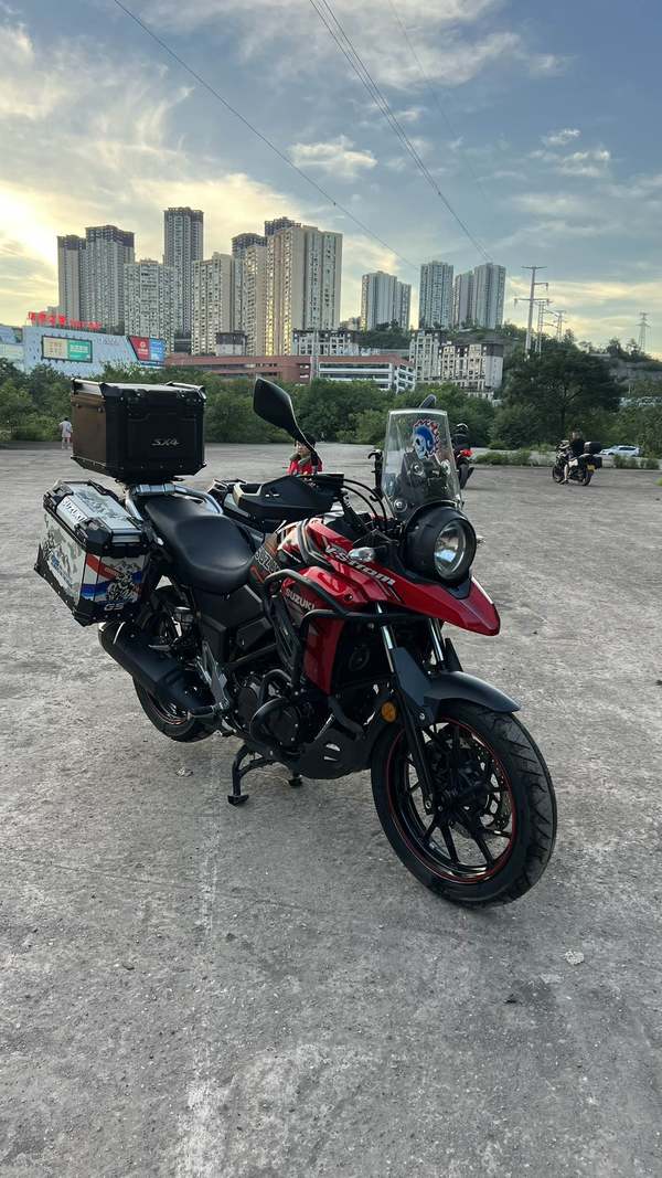 二手豪爵铃木DL250