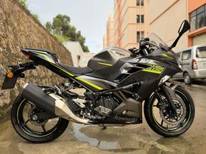 二手川崎Ninja 400