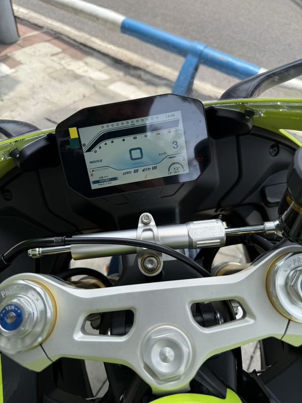 二手张雪机车500RR