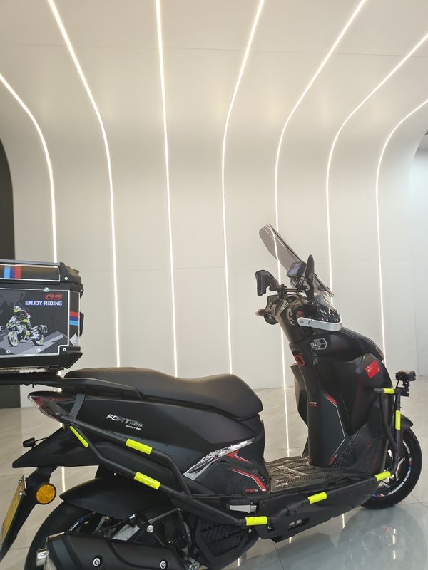 二手QJMOTOR鸿150RS
