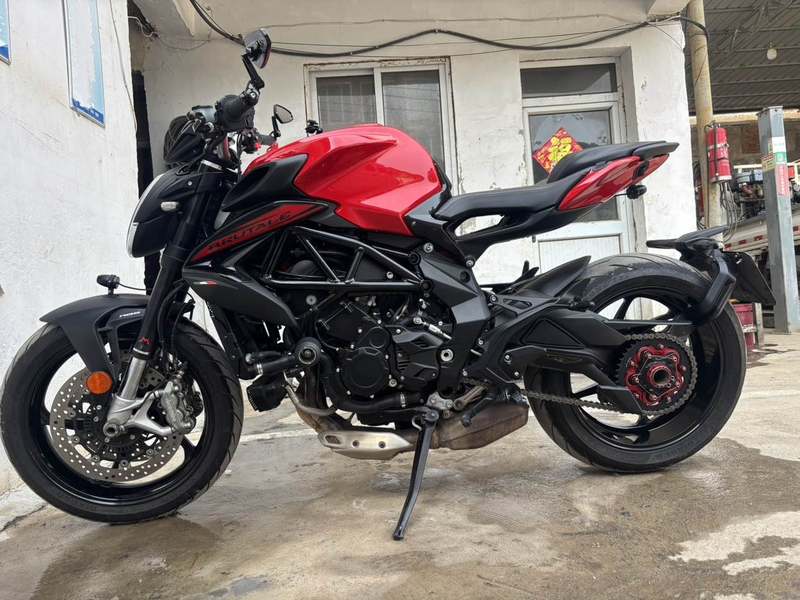 二手奥古斯塔Brutale 800