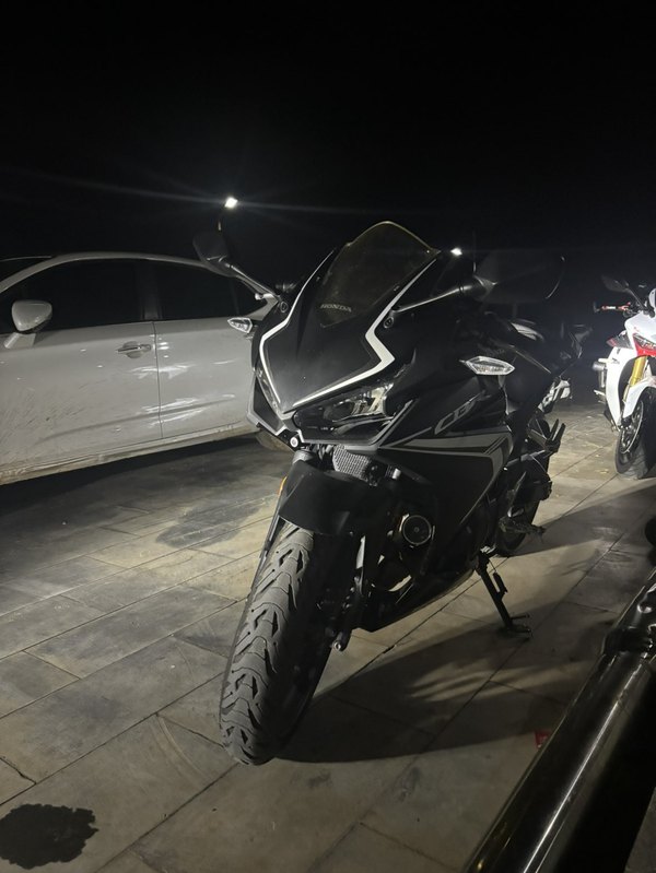 二手本田CBR400R