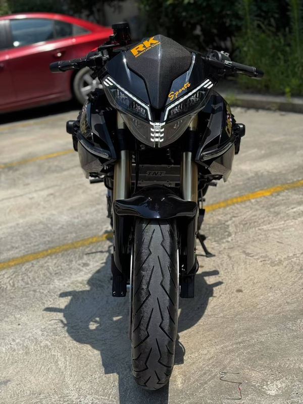 二手贝纳利TNT899