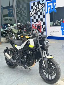 二手贝纳利幼狮 Leoncino 250