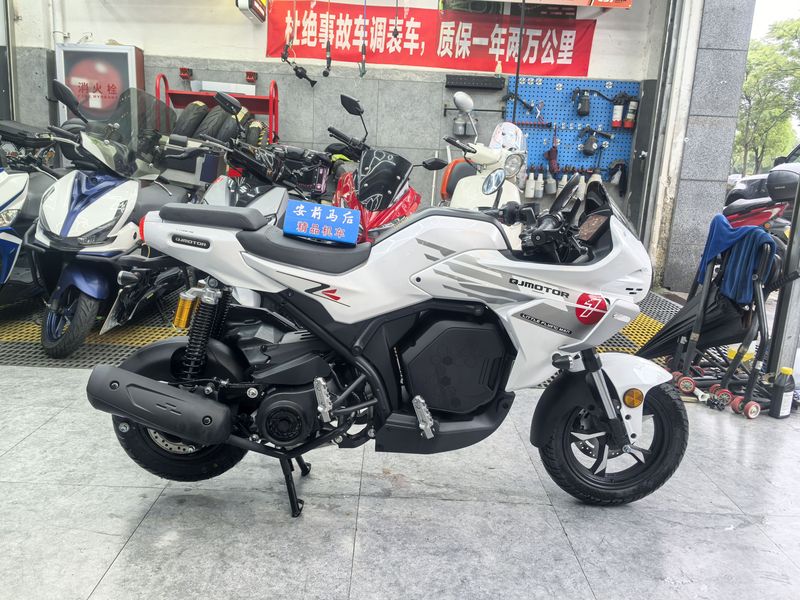 二手QJMOTOR小飞侠