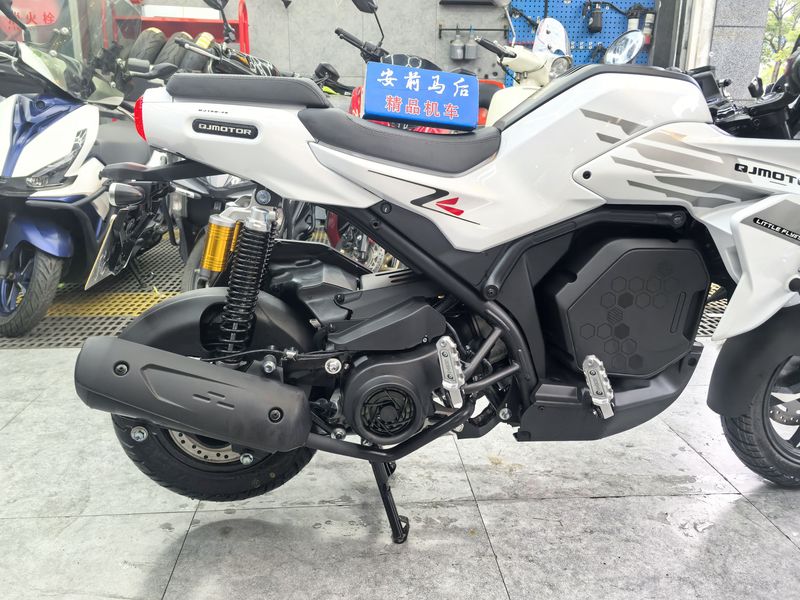 二手QJMOTOR小飞侠