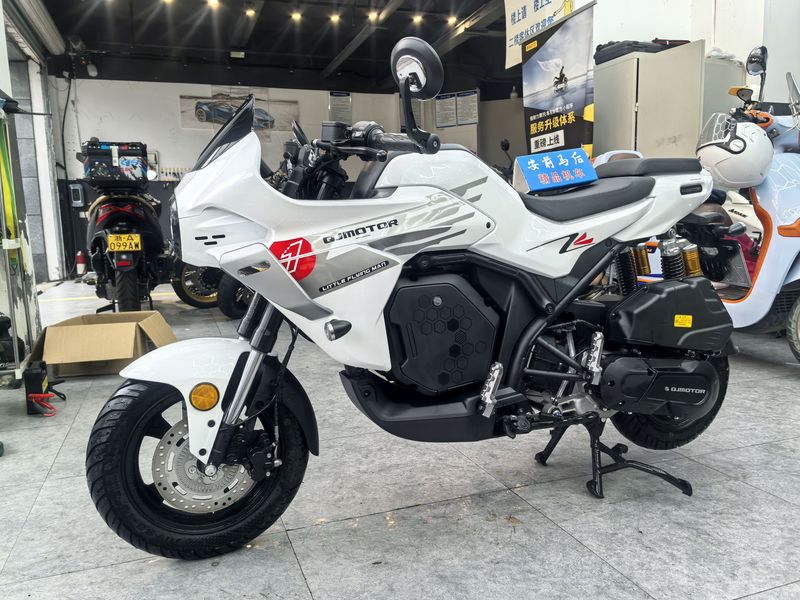 二手QJMOTOR小飞侠