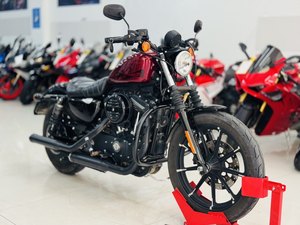 二手哈雷戴维森Iron883 硬汉