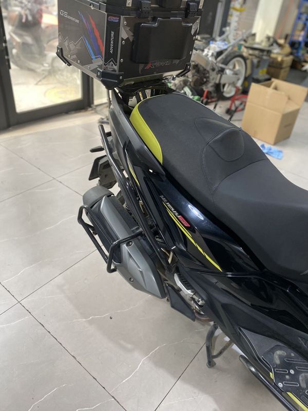 二手三阳哈士奇 Husky ADV300