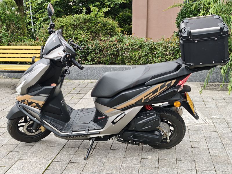 二手五羊本田NX125