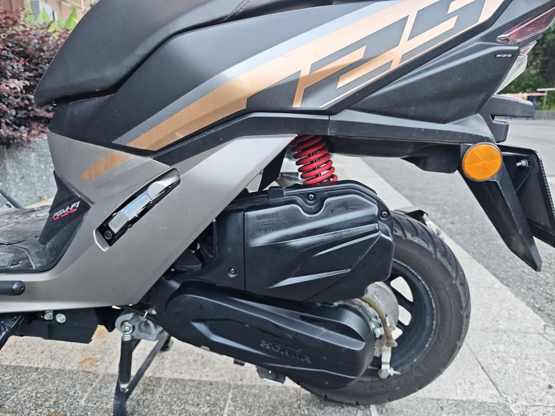 二手五羊本田NX125