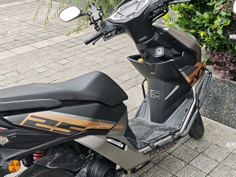 二手五羊本田NX125