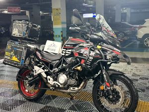 二手贝纳利金鹏 TRK502