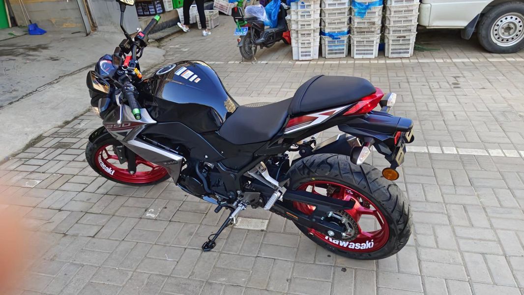 二手川崎Z 250 ABS