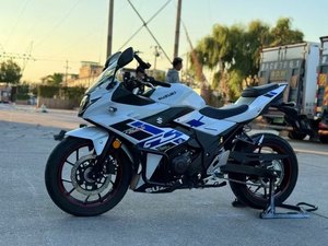二手豪爵铃木GSX250R