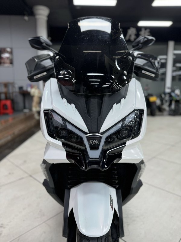 二手三阳哈士奇 Husky ADV300