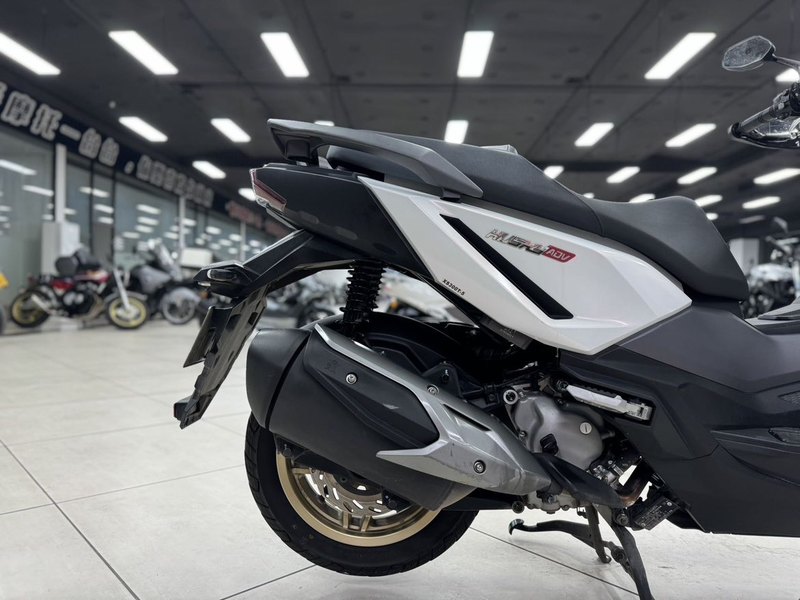 二手三阳哈士奇 Husky ADV300