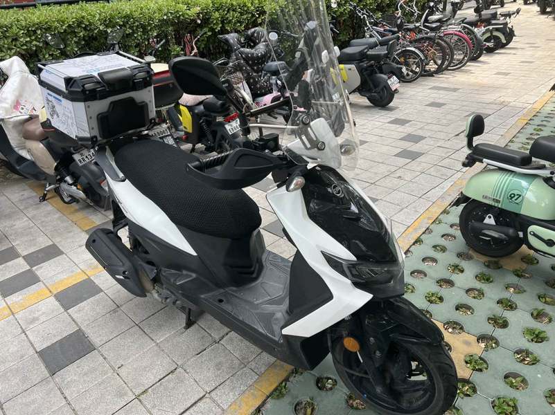 二手三阳小钢侠 CROX