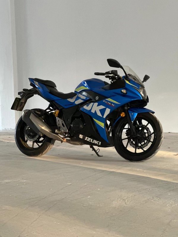 二手豪爵铃木GSX250R