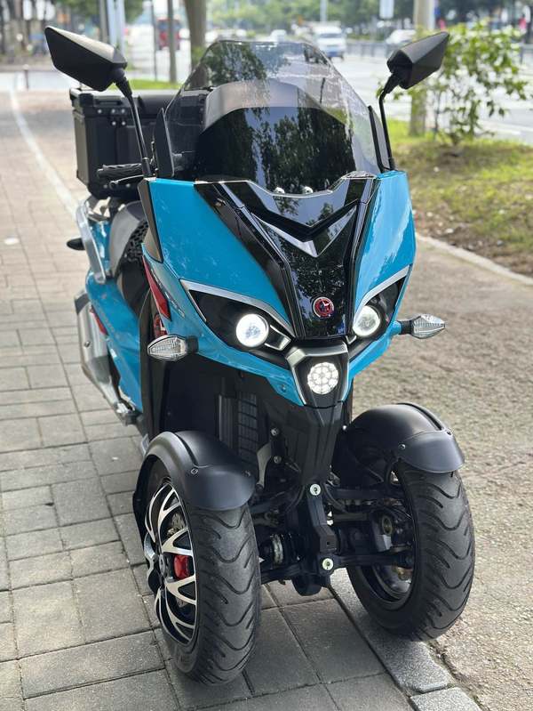 二手ADIVAAD1 200