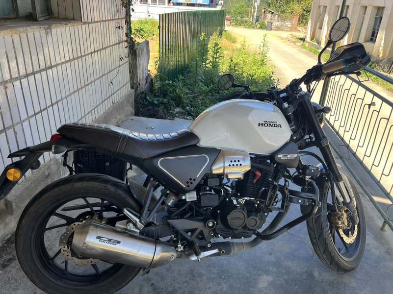 二手五羊本田鸷道 CB190SS