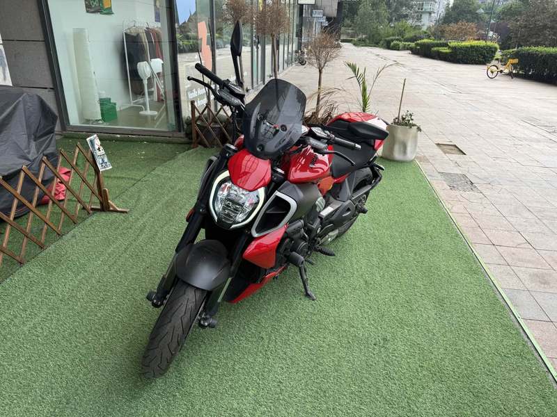 二手杜卡迪Diavel V4