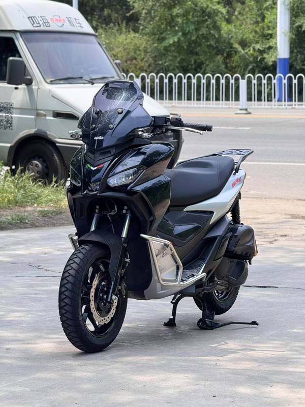 二手阿普利亚SR GT 200