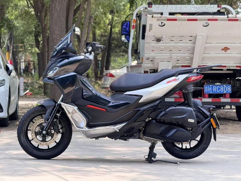 二手阿普利亚SR GT 200