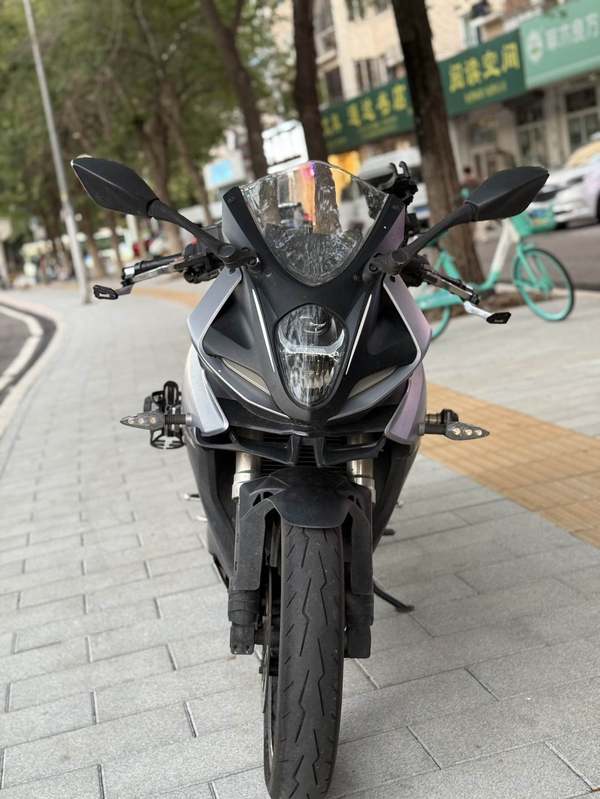 二手贝纳利龙卷风 Tornado 302R