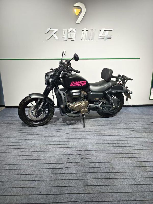 二手QJMOTOR闪300