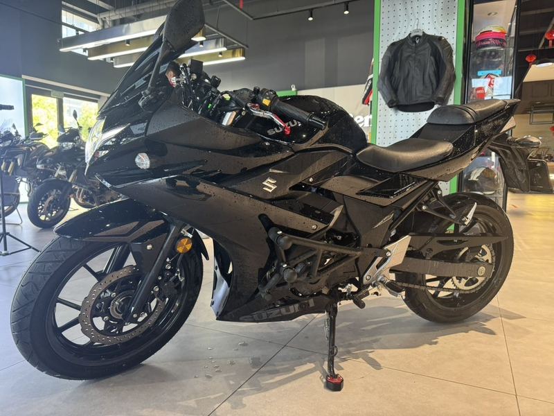 二手豪爵铃木GSX250R