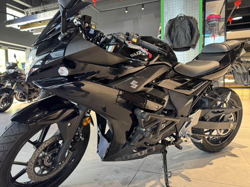 二手豪爵铃木GSX250R