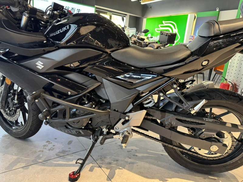 二手豪爵铃木GSX250R