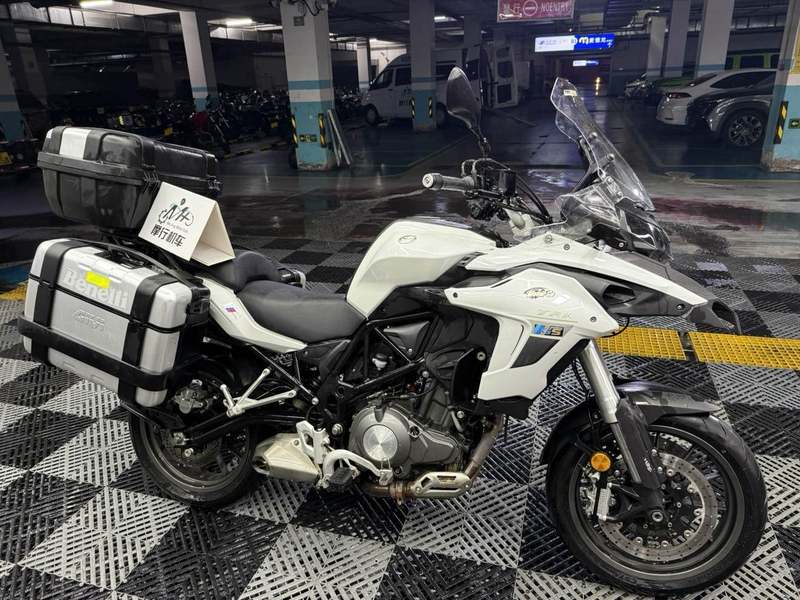 二手贝纳利金鹏 TRK502